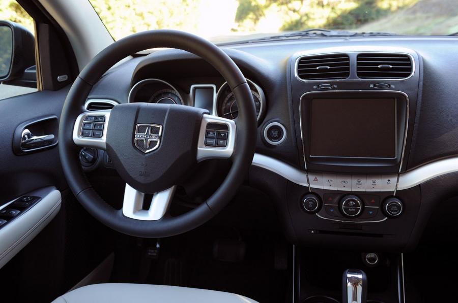  Dodge Journey 2011 года  (фото 26 из 69)